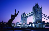 tower bridge in london