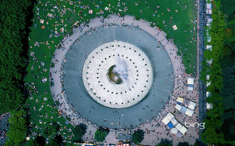 Aerial view of the International Fountain, Seattle