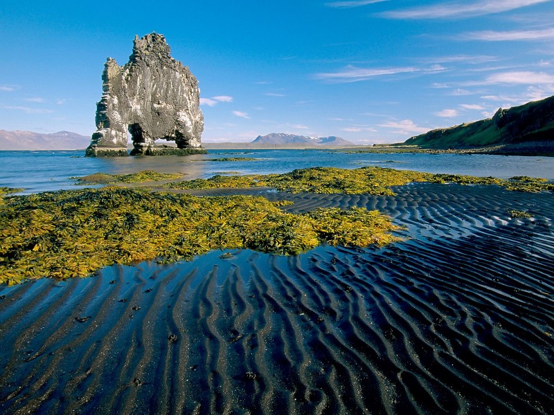 Hunafloi Bay with Hvitserkur